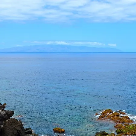 With Great Seaview Апартаменты *