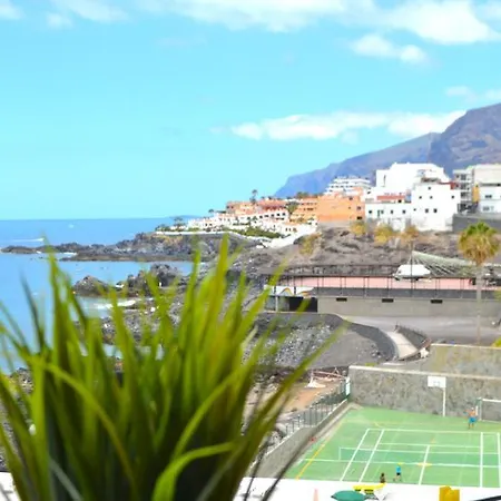 With Great Seaview Apartment *